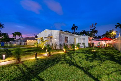 Villa ou maison à vendre à Hallandale Beach, Floride: 3 chambres, 91.97 m2 № 2433939 - photo 13