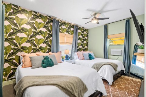 Villa ou maison à vendre à Hallandale Beach, Floride: 3 chambres, 91.97 m2 № 2433939 - photo 17