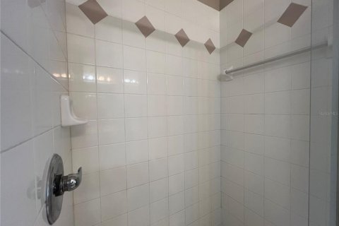 Снять в аренду виллу или дом в Киссимми, Флорида 4 комнаты, 235.41м2, № 1912500 - фото 28