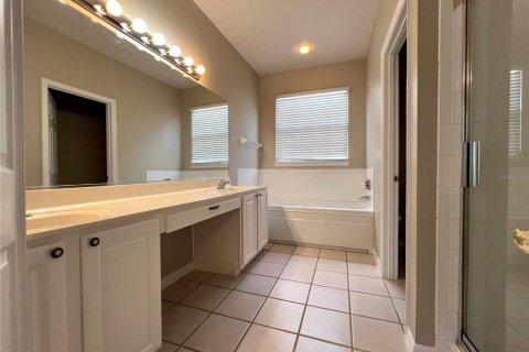 Снять в аренду виллу или дом в Киссимми, Флорида 4 комнаты, 235.41м2, № 1912500 - фото 25