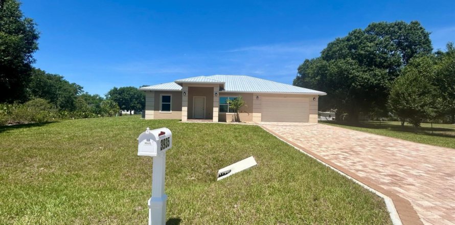 Villa ou maison à Okeechobee, Floride 3 chambres, 150.32 m2 № 2085558