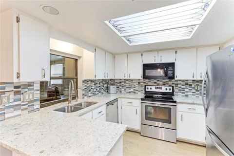 Casa en venta en North Port, Florida, 3 dormitorios, 144 m2 № 1765579 - foto 16