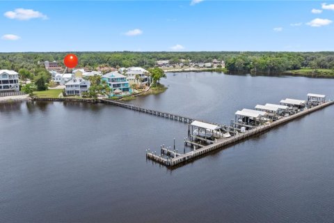 Casa en venta en Green Cove Springs, Florida, 5 dormitorios, 235.97 m2 № 2195775 - foto 8