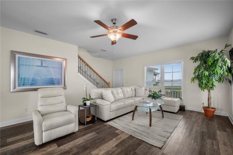 Casa en venta en Green Cove Springs, Florida, 5 dormitorios, 235.97 m2 № 2195775 - foto 15