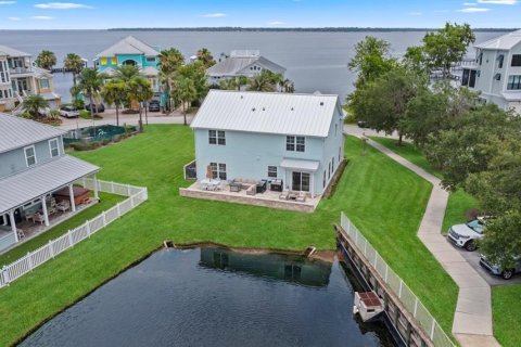 Casa en venta en Green Cove Springs, Florida, 5 dormitorios, 235.97 m2 № 2195775 - foto 9