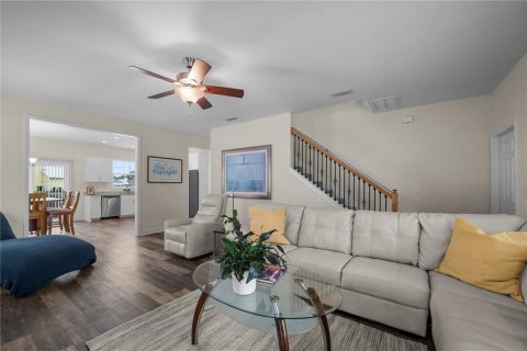 Casa en venta en Green Cove Springs, Florida, 5 dormitorios, 235.97 m2 № 2195775 - foto 16