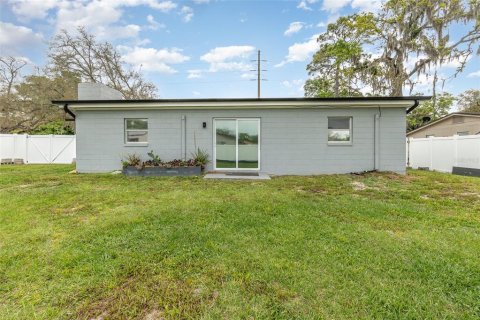 House in Altamonte Springs, Florida 3 bedrooms, 152.17 sq.m. № 1873144 - photo 23