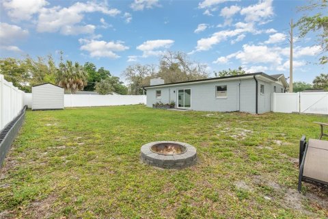 House in Altamonte Springs, Florida 3 bedrooms, 152.17 sq.m. № 1873144 - photo 24