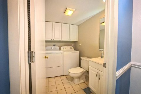 Adosado en venta en Stuart, Florida, 2 dormitorios, 119.66 m2 № 2240555 - foto 12