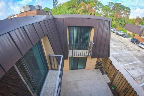 Adosado en venta en Stuart, Florida, 2 dormitorios, 119.66 m2 № 2240555 - foto 5