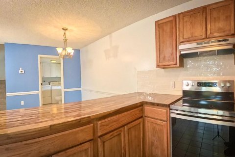 Adosado en venta en Stuart, Florida, 2 dormitorios, 119.66 m2 № 2240555 - foto 8
