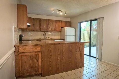 Adosado en venta en Stuart, Florida, 2 dormitorios, 119.66 m2 № 2240555 - foto 7