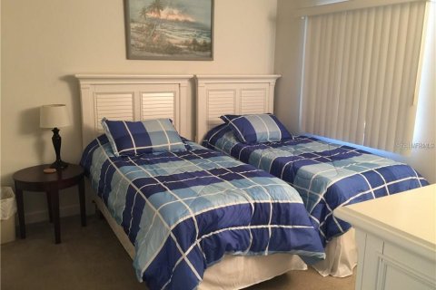 Condo in Sarasota, Florida, 2 bedrooms  № 1885979 - photo 10