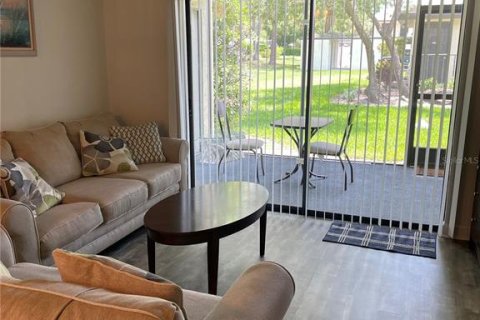 Condo in Sarasota, Florida, 2 bedrooms  № 1885979 - photo 4