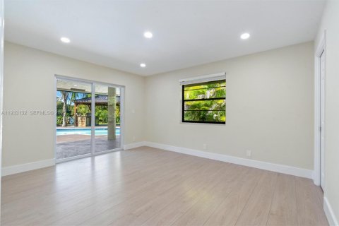 Купить виллу или дом в Корал-Спрингс, Флорида 4 спальни, 180.97м2, № 1991830 - фото 13