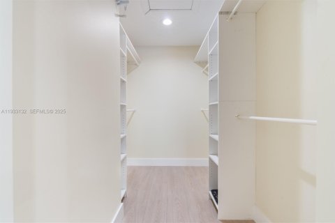 Купить виллу или дом в Корал-Спрингс, Флорида 4 спальни, 180.97м2, № 1991830 - фото 7