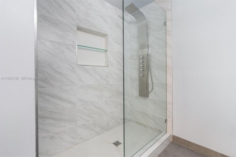 Купить виллу или дом в Корал-Спрингс, Флорида 4 спальни, 180.97м2, № 1991830 - фото 9