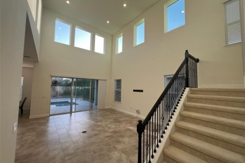 Casa en alquiler en Windermere, Florida, 4 dormitorios, 230.77 m2 № 2200289 - foto 5