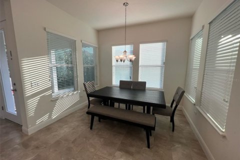 Casa en alquiler en Windermere, Florida, 4 dormitorios, 230.77 m2 № 2200289 - foto 9