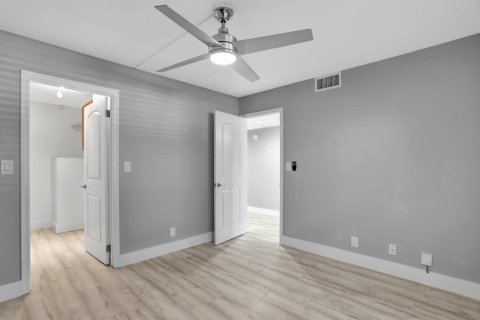 Condo in Coconut Creek, Florida, 2 bedrooms № 2250090 - photo 19