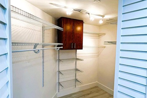 Condo in Coconut Creek, Florida, 2 bedrooms № 2250090 - photo 11