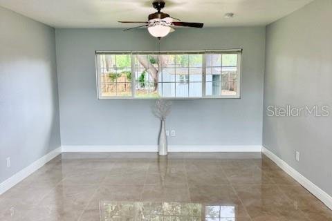 Villa ou maison à louer à Apopka, Floride: 3 chambres, 137.77 m2 № 2113217 - photo 8