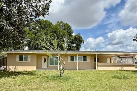 Villa ou maison à Apopka, Floride 3 chambres, 137.77 m2 № 2113217