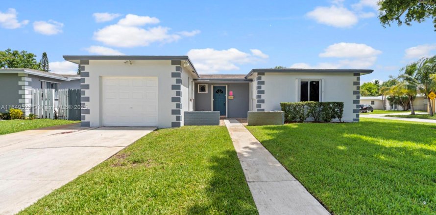 Casa en North Lauderdale, Florida 4 dormitorios, 155.8 m2 № 1852114
