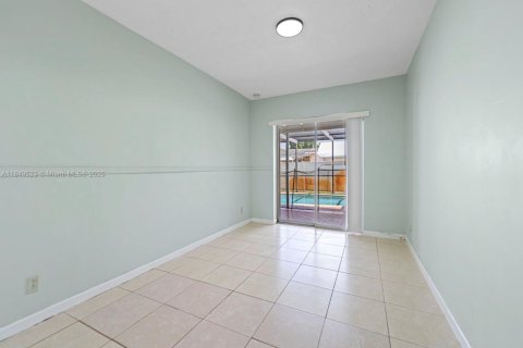Casa en venta en North Lauderdale, Florida, 4 dormitorios, 155.8 m2 № 1852114 - foto 6