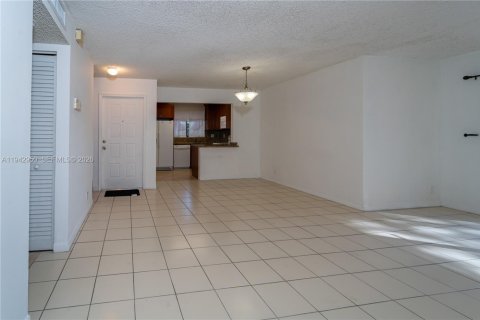Adosado en alquiler en Coconut Creek, Florida, 2 dormitorios, 99.22 m2 № 1999286 - foto 17