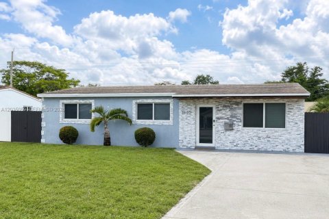 Villa ou maison à Hollywood, Floride 3 chambres, 94.02 m2 № 2084881