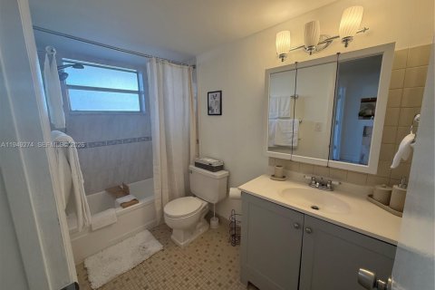 Купить кондоминиум в Холливуд, Флорида 1 спальня, 65.96м2, № 2022230 - фото 7