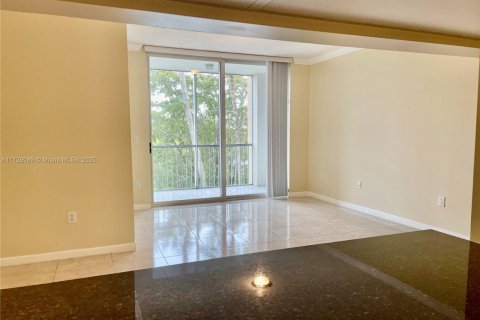 Condo in Doral, Florida, 2 bedrooms  № 1764277 - photo 18