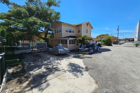 Casa en venta en Miami, Florida, 3 dormitorios, 164.07 m2 № 1861451 - foto 3