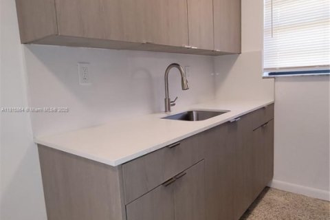 Apartamento en alquiler en Hialeah, Florida, 1 dormitorio, 41.81 m2 № 1781868 - foto 4