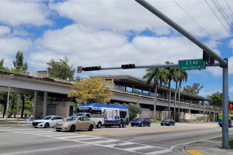 Apartamento en alquiler en Hialeah, Florida, 1 dormitorio, 41.81 m2 № 1781868 - foto 6