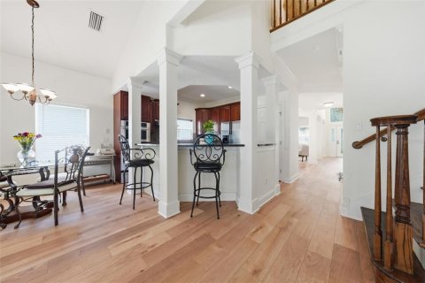 House in Orlando, Florida 4 bedrooms, 254.55 sq.m. № 2394159 - photo 14