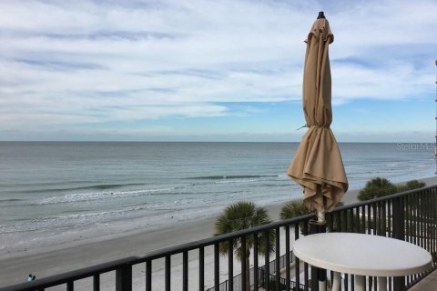 Copropriété à louer à Redington Beach, Floride: 2 chambres, 127.74 m2 № 251536 - photo 1