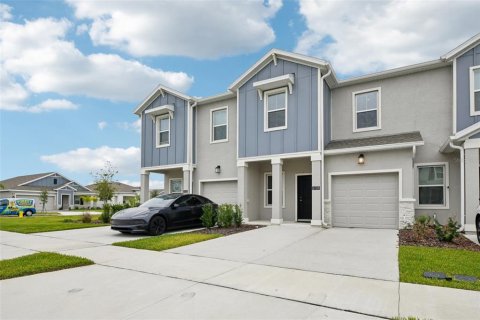 Townhouse in Clermont, Florida 3 bedrooms, 170.38 sq.m. № 2108231