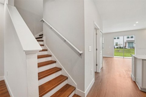 Adosado en venta en Clermont, Florida, 3 dormitorios, 170.38 m2 № 2108231 - foto 5