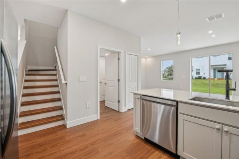 Adosado en venta en Clermont, Florida, 3 dormitorios, 170.38 m2 № 2108231 - foto 21