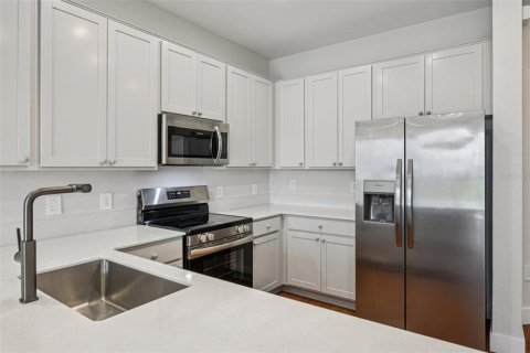Adosado en venta en Clermont, Florida, 3 dormitorios, 170.38 m2 № 2108231 - foto 17