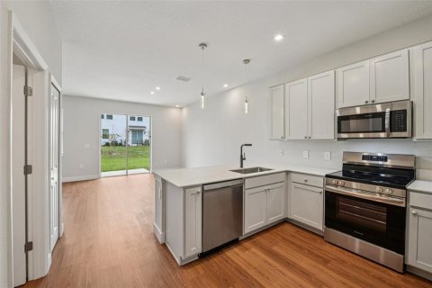 Adosado en venta en Clermont, Florida, 3 dormitorios, 170.38 m2 № 2108231 - foto 14