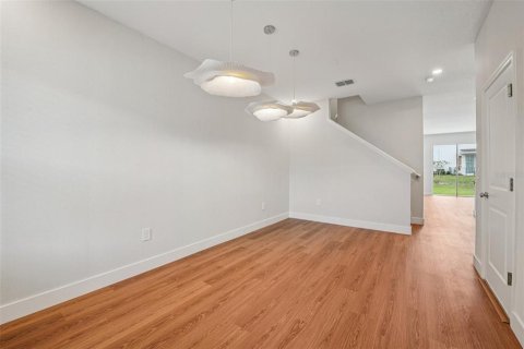 Adosado en venta en Clermont, Florida, 3 dormitorios, 170.38 m2 № 2108231 - foto 8