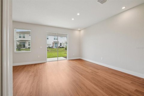 Adosado en venta en Clermont, Florida, 3 dormitorios, 170.38 m2 № 2108231 - foto 9