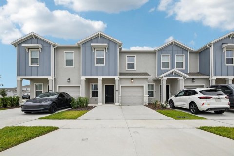 Adosado en venta en Clermont, Florida, 3 dormitorios, 170.38 m2 № 2108231 - foto 2