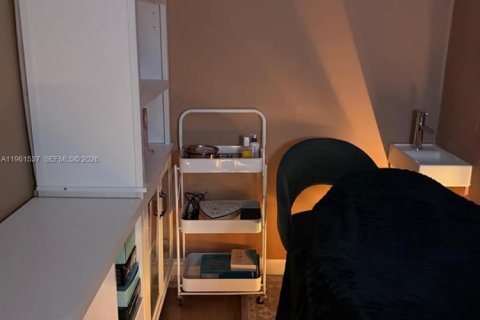 Propiedad comercial en venta en Davie, Florida № 2023389 - foto 12