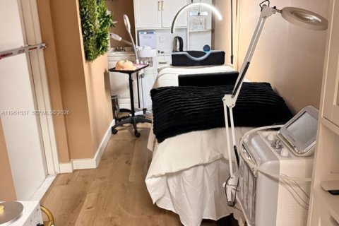 Propiedad comercial en venta en Davie, Florida № 2023389 - foto 7