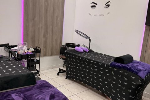 Propiedad comercial en venta en Davie, Florida № 2023389 - foto 16