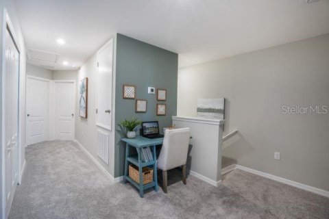 Townhouse in San Antonio, Florida 3 bedrooms, 152.27 sq.m. № 1911465 - photo 13
